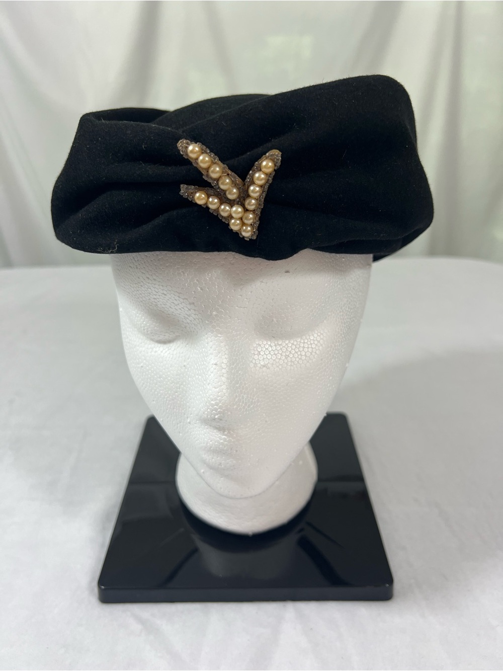 Elegant Vintage Black Pearl-Accent Pillbox Hat
